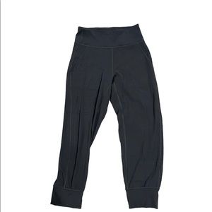 lululemon cropped joggers